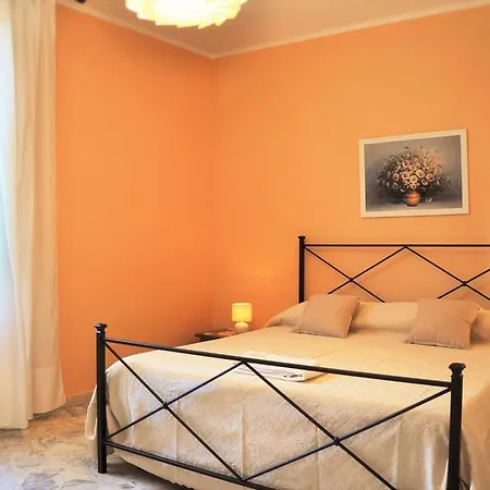 Al Vico Dei Limoni Apartment *